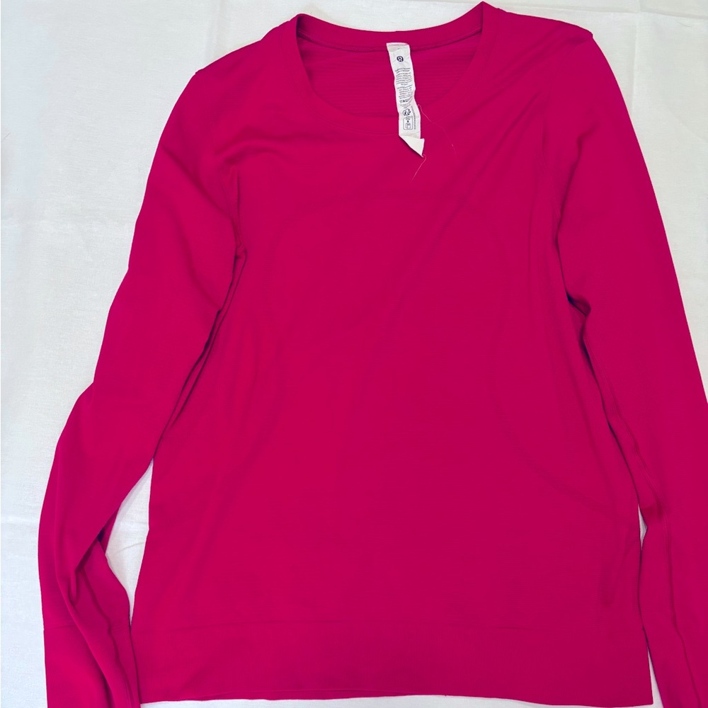Lululemon Swiftly Tech Relaxed Fit Top